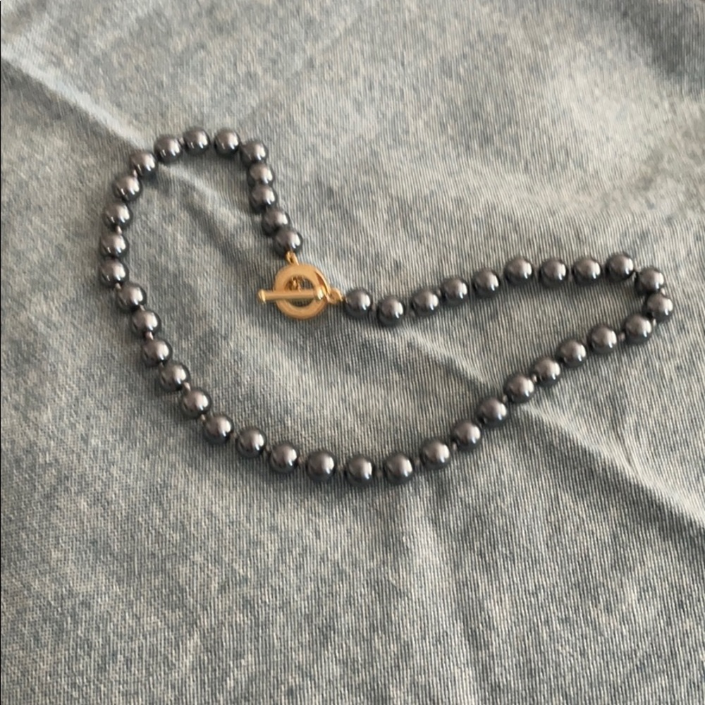 Unbranded gray bead gold toggle choker necklace